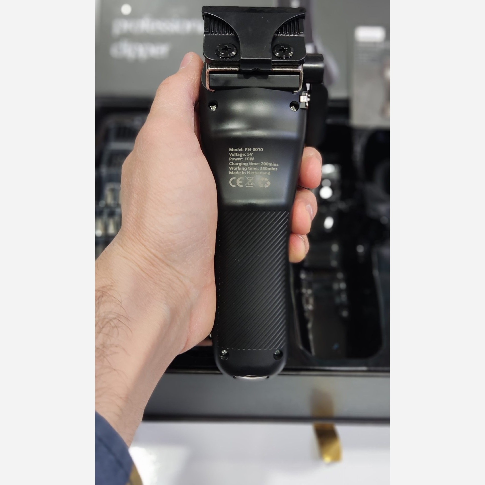ماشین اصلاح و ریش تراش فیلیپس PH-006