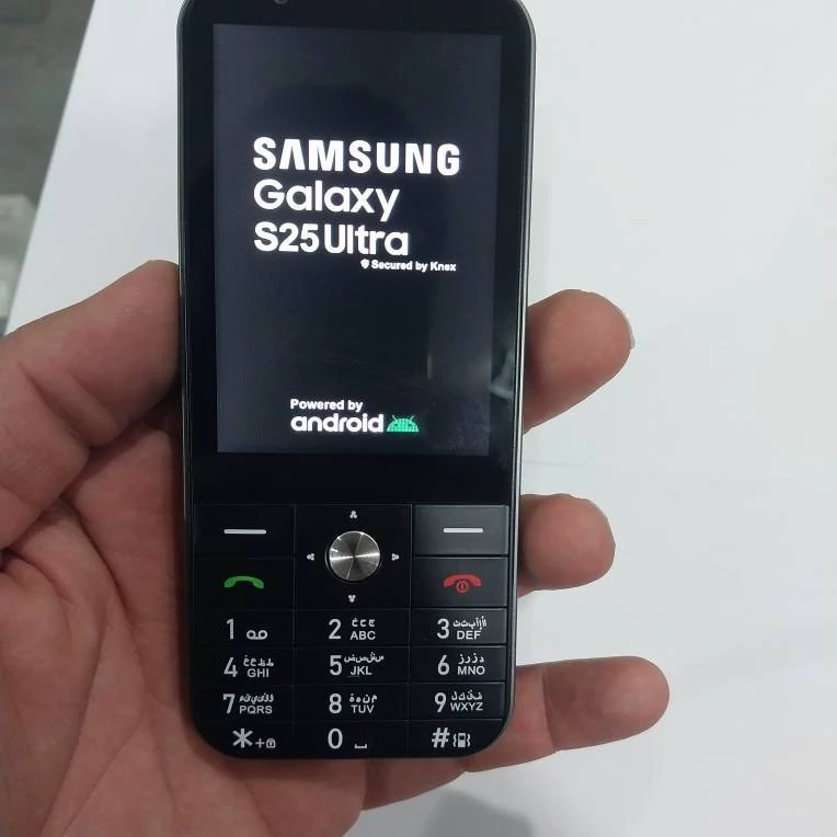 گوشی s25 ultra دکمه ای اندرویدی+قابلیت نصب برنامه
