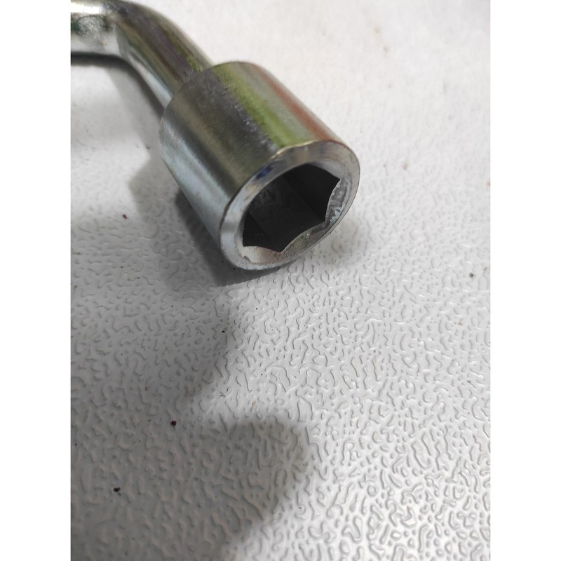 آچار خودرو و چرخ سان تولزمدل SMT-SUNTOOLS17-CHARCH سایز 17 میلی متر
