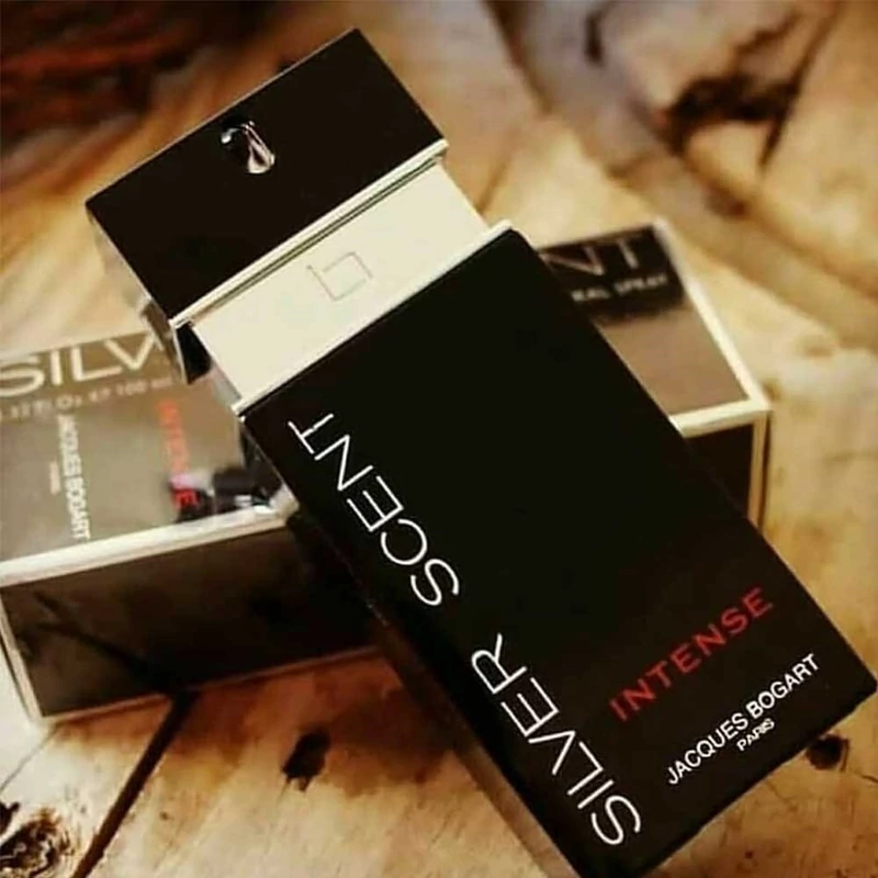 10 گرم عطر مردانه بوگارت سیلور سنت