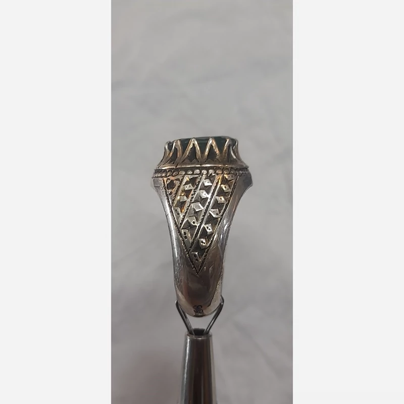 انگشتر زمرد بارکاب نقره925
