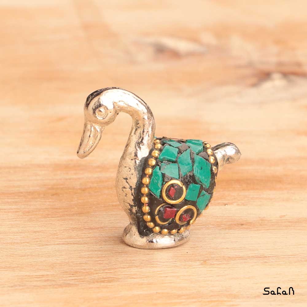 مجسمه هندی قو