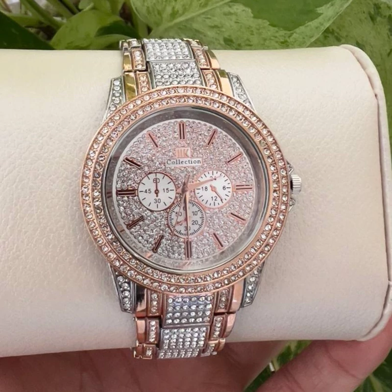 ساعتمچی زنانه و دخترانه با جعبه کادویی و دستبند هدیه 