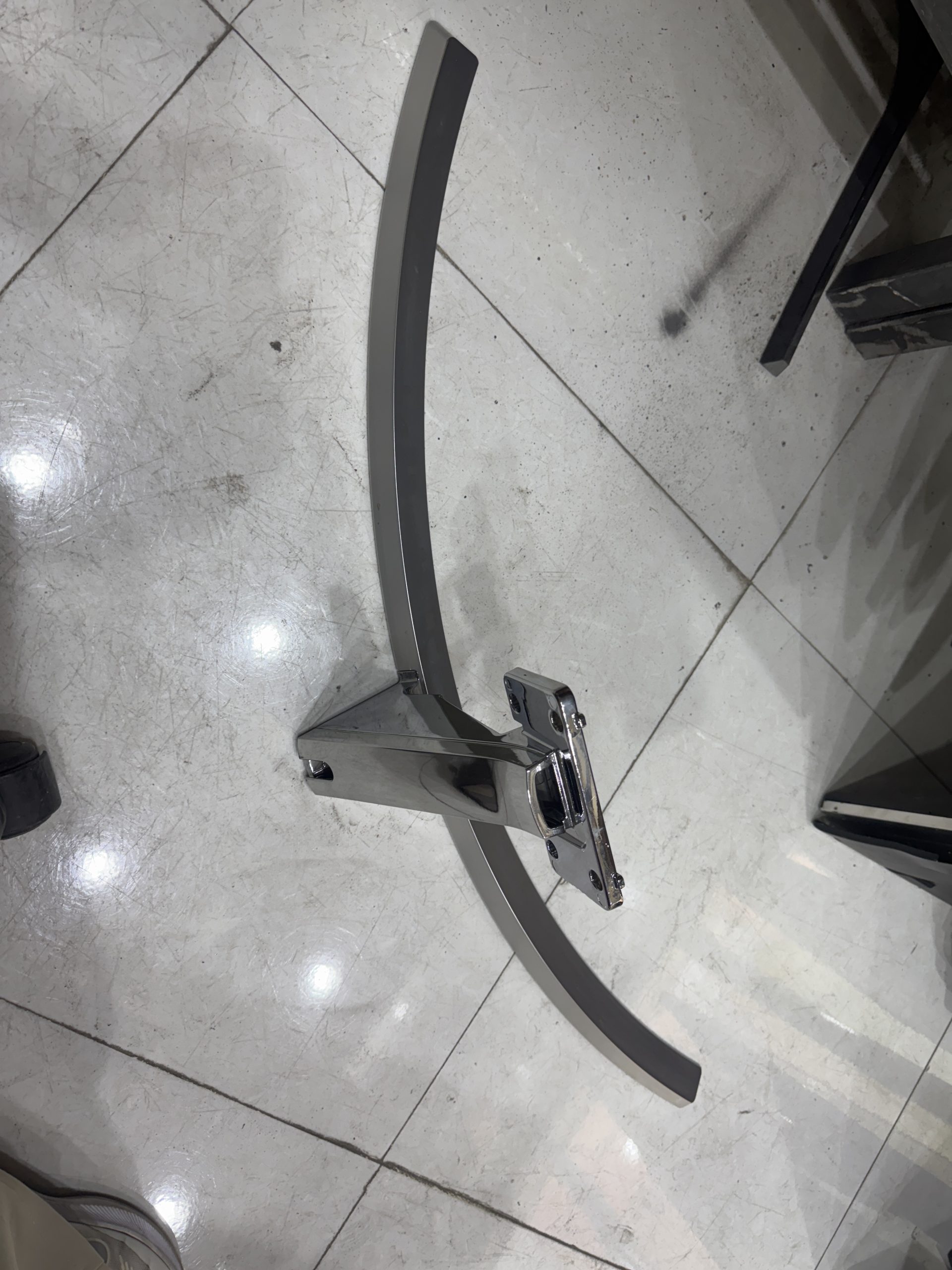 پایه تلویزیون الجی65UH95000