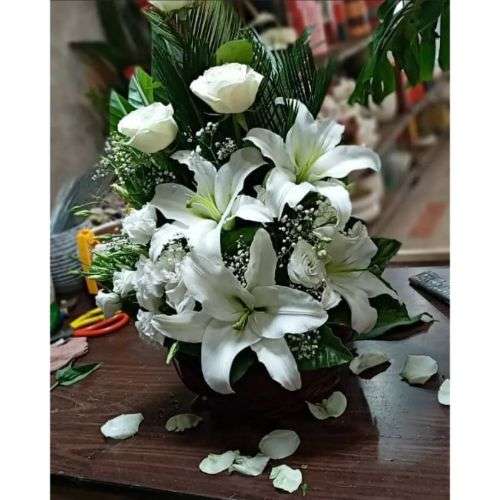 سبد گل کوچک برای عرض تسلیت e130