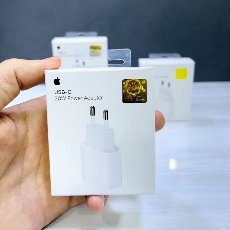 شارژر 20 وات آیفون صددر صد اپل استورامارات (طرح جدید)