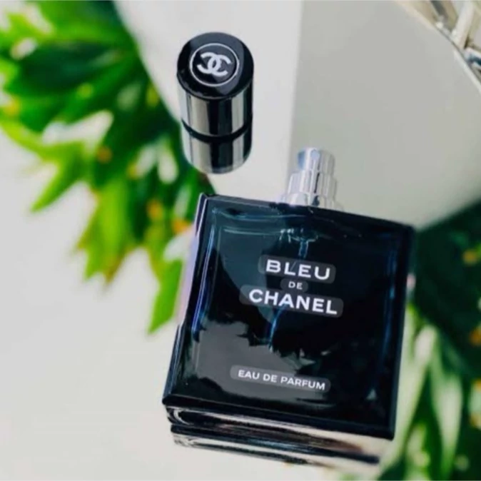 ادکلن بلو شنل پرفیوم 100میل دقیقا مشابه اصل ماندگاری و پخش بو خوب جعبه دار 
