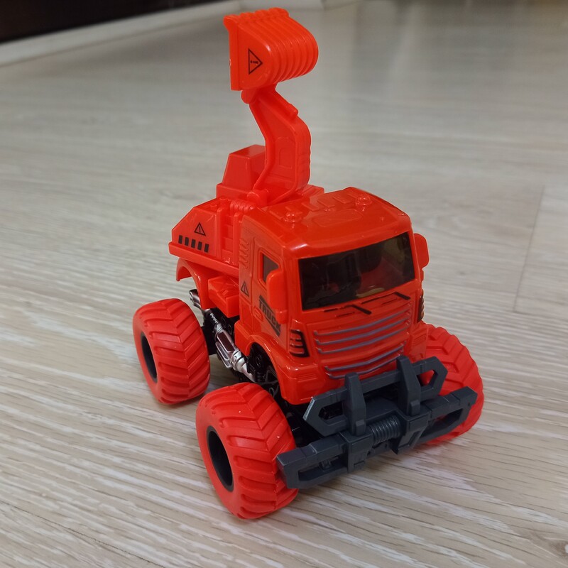 اسباب بازی ماشین بیل مکانیکی (رنگ قرمز) 