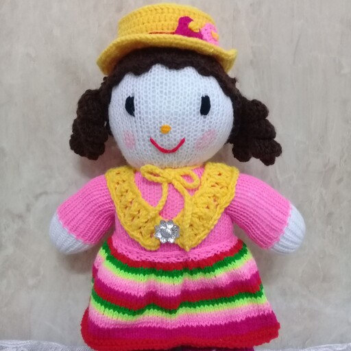 عروسک بزرگ دختر مانسب برای بازی بچه ها قابل شستوشوی وبا فته شده با نخ کاموا 