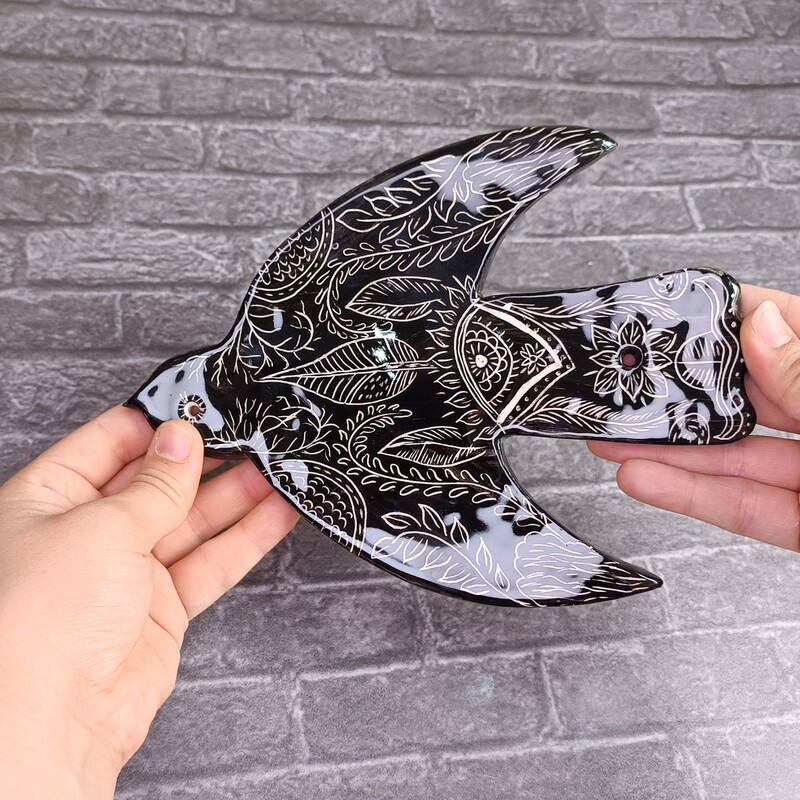دیوارکوب سرامیکی پرنده مشکی دستساز  رنگ ثابت و قابل شستشو