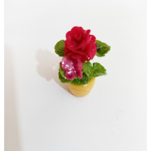 گل شمعدانی  مینیاتوری جنس خمیر ایتالیایی اندازه بسته به نظر شما قابل تغییر می باشد 