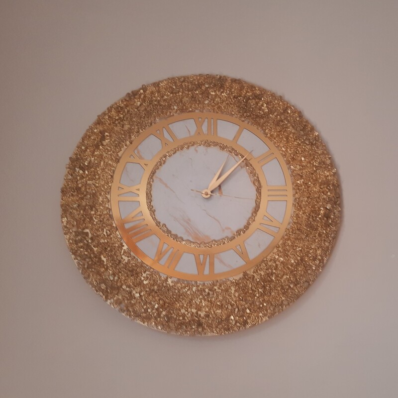 ساعت دیواری رزینی ساخته شده از کریستال و رزین قطر شصت سانت