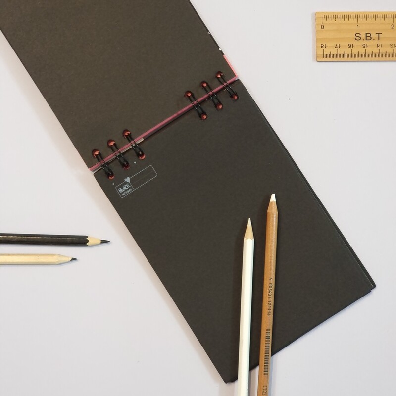 دفتر طراحی سیاهبرگ مقوایی جلد سخت سیمی سایز B6 مدل خرگوشی برگ تحریر