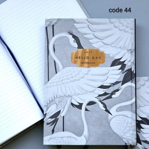 دفتر یادداشت 90 برگ جلد سخت سایز رقعی مدل helloday 044