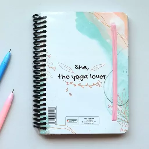 دفتر یادداشت100 برگ جلد سخت سایز A6 طرح yoga lover برند دات نوت سری دختران