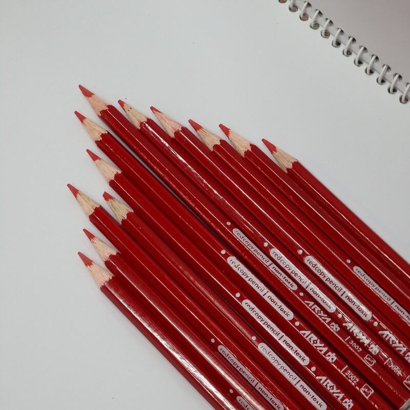 مداد قرمز آریا بسته 12 عددی 
