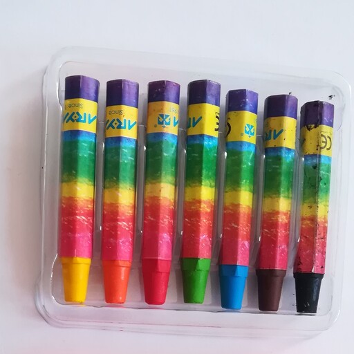 مداد شمعی و پاستیل روغنی 6تایی آریا جلد مقوایی یک رنگ اشانتیون داره 