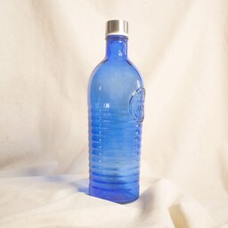 بطری آب شیشه ای بزرگ آبی رنگ 