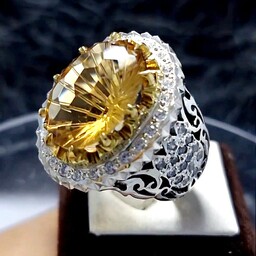 انگشتر سیترین طلایی فوق العاده زیبا و جذاب با رکاب دست ساز سفارشی و مخراجکاری شده با الماس طبیعی 