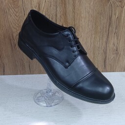 کفش مجلسی برت بندی
زیره پی یو
راحت و بادوام 
مناسب برای استفاده روزمره و مجلسی
رنگ موجود سیاه