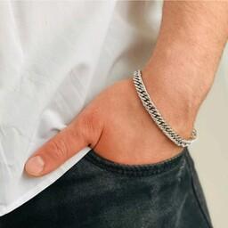 دستبند کارتیر دوبل مردانه سایز ظریف جنس استیل نقره ای (لاوین گالری)