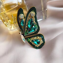 گلسینه جواهردوزی مدل پروانه