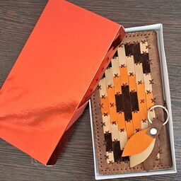 کیف پول زنانه چرم طبیعی دستساز مدل سنتی تم نارنجی قهوه ای کمپین تخفیف ویژه عید 1403 حراج