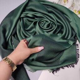 روسری بامبو دورو کیفیت عالی  قواره 140 رنگ سبز کله غازی  ارسال رایگان 