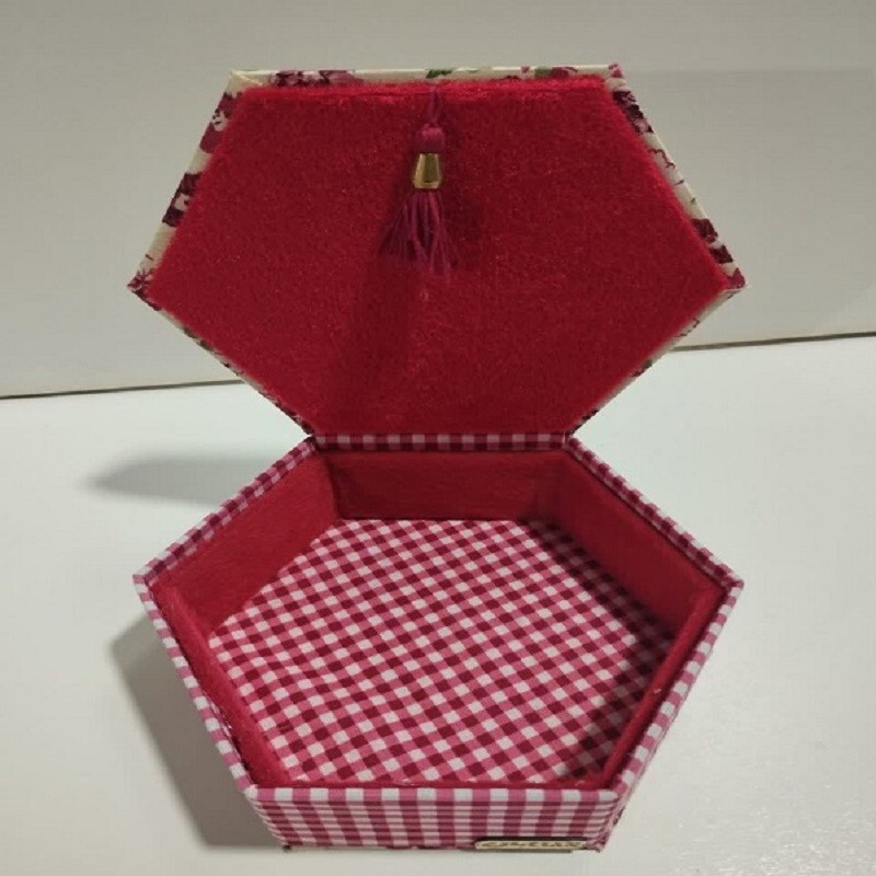 جعبه تزئینی جواهرات و کادویی کیان مدل ویکتوریا 6 گوش