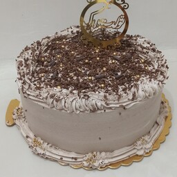 کیک خامه ای .کیک خانگی .کیک  تولد  با فیلینگ موز 