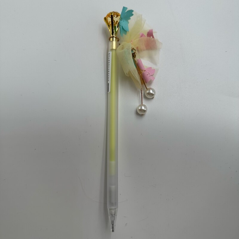 مدادنوکی 0.7 الماسی کیوت دخترانه با آویز مروارید و پاپیون زرد