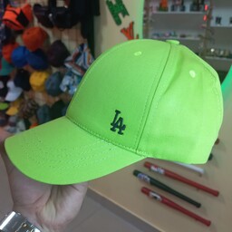کلاه کتان ساده سبز رنگ.                           