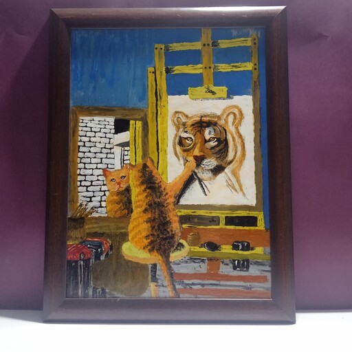 تابلو ویترای نقاشی روی شیشه طرح گربه هنرمند سایز 30 در 40 با قاب سه سانتی قهوه ای .