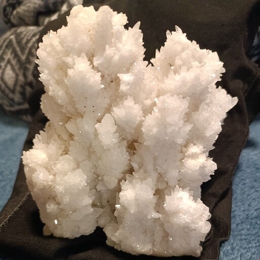 سنگ کریستال نمک طبیعی صخره ای سایز کوچک