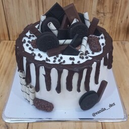 کیک تولد پسرانه شکلاتی