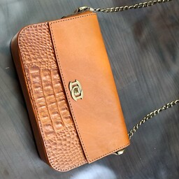 کیف چرم طبیعی  کاملا دستدوز با چرم بز ساخته شده برند آفتاب قابل سفارش در رنگهای دلخواه