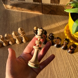 مهره شطرنج چوب گردو سرباز کلاه دار ساده