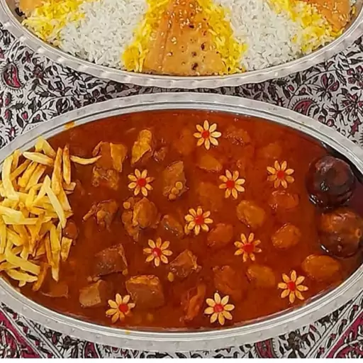 غذای خانگی چلو خورشت قیمه آلو 