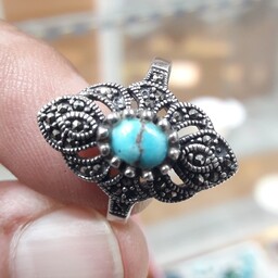انگشتر نقره زنانه همراه بانگین جواهر فیروزه نیشابوری اصل کاری بسیار زیبا و مجلسی
