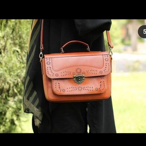 کیف اداری زنانه چرم طبیعی کاملان دست دوز قابل اجرا در رنگ های مختلف
