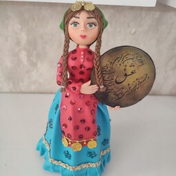 عروسک دختر محلی دف در دست