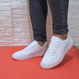 کفش ونس مردانه ساده سبک و زیره نرم سفید و مشکی ساده مدل سوزنی سایز 40 تا 44 موجود در کفش پاپوش بهبهان 