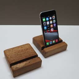 نگهدارنده موبایل چوبی نوع چوب روس برند ماه وود 