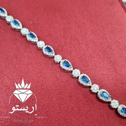 دستبند نقره جواهری با نگین آبی کبود سنستیک عیار 925 و آبکاری طلاسفید