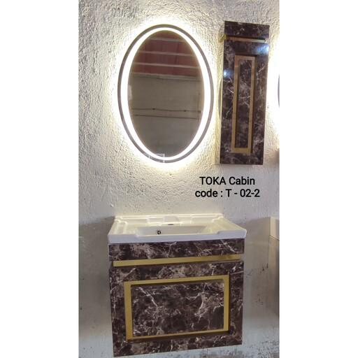 روشویی کابینتی فولست مدل T-02-2 با آینه بک لایت و باکس، روکش طرح سنگ امپرادو تیره و طلایی، با سنگ چینی بهداشتی

