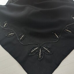 روسری مجلسی جواهر دوزی شده رنگ مشکی ابریشم پتینه عرض 130
