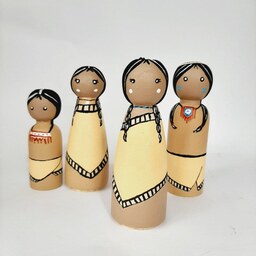 اسباب بازی چوبی مدل دخترهای سرخپوست مجموعه 4 عددی