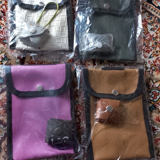 کیف مدارک و موبایل گردن آویز همراه با مهر و جا مهری پاسپورتی پالتویی اربعین 