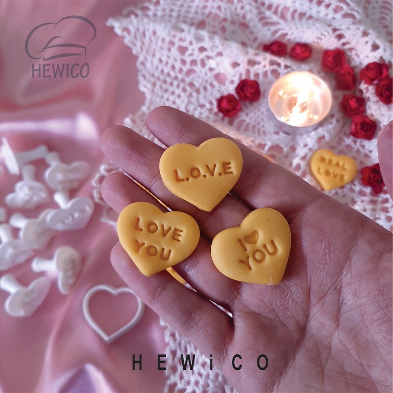 پک 12 عددی قالب شیرینی قلب عاشقانه-کد 416 برند هویکو