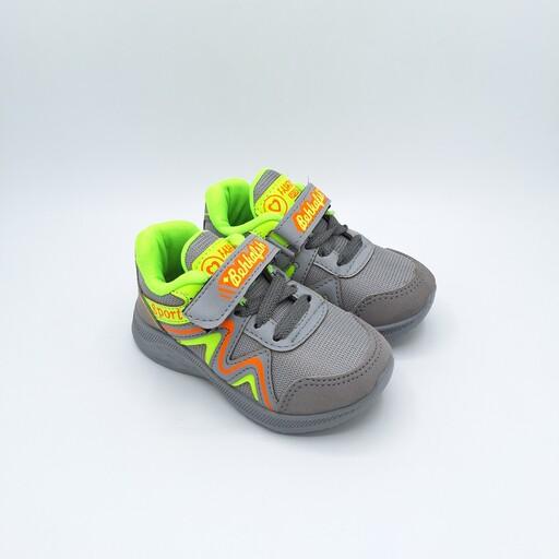 کفش اسپرت بچگانه چسبی  زیره پیو تزریق کف دوخت رنگ طوسی مدل بهکفش نرم و سبک و بادوام  ورزشی ارسال رایگان به سراسر کشور 